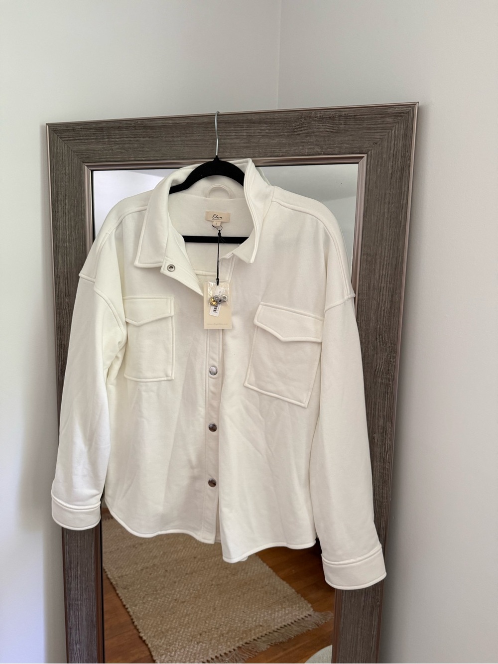 Elan white Button-Up Shacket brand new with tags size large